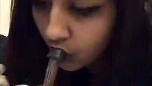 i'm this cute college babe teasing with my hot body and dab smash