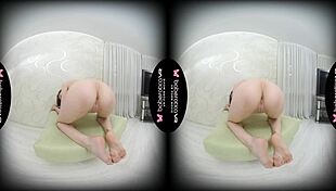 solo brunette vika lita explores in vr setting