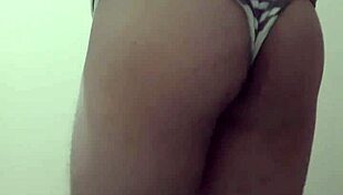 Look at this gay guy's sexy cueca box and big ass