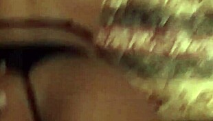 slow stroking from the back leads to quick orgasm in hotel room