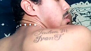 Veio tomar banho acabei comendo muito e o puto gozou com meu pau no cuzinho completo no xvideos red