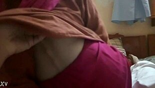 shazia randi enjoys home romance scene 😊