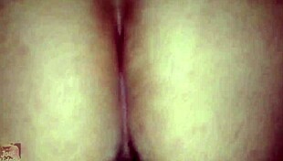 S� Takes It Deep in Tight Asshole