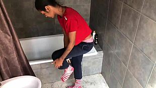 Young Argentinian amateur seduces in steamy shower