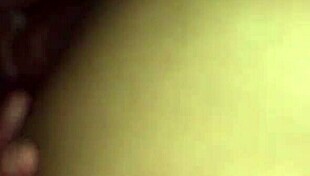 Amateurs explode in thrilling threesome sex!