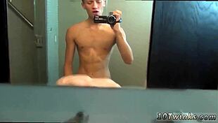 pics of teen 18+ boys gay bareback in bathroom