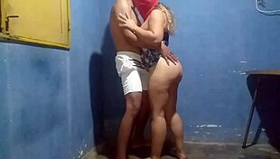 i pay venezuelan milf for oral sex and she lets me record it