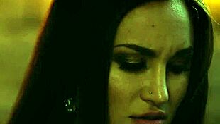 i watch the erotic lesbian babe squirt while queening me, fingering her trimmed pussy and masturbating