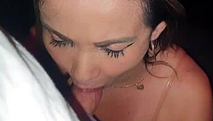 I brought my friend to my swing world. Does he eat the main dish before me? Leo Skull