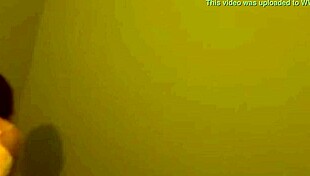 Relaxing massage session with a satisfying happy ending.