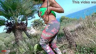 Hot Ebony Naomi Lionness Strips Naked Outdoors