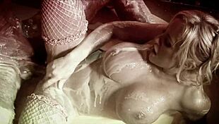 Blonde Pornstar Savannah Gold Gets Fucked In Food With Facial