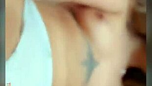 Colombiana Joven Bien Mojadita