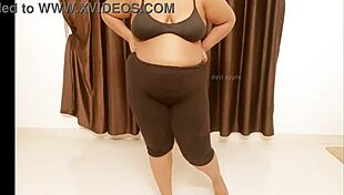 sexy indian jharkhand girl showing off her big tits and boobs