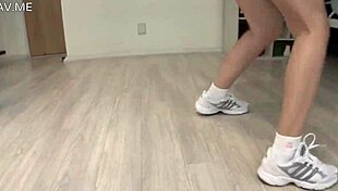 why is this lesbian kiss so crazy obscene?