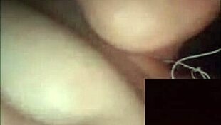 Hot girl performs on webcam