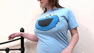 Big Titted Hottie Malibu Candi Shows Off Amazing Boobs!