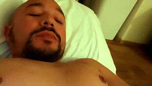 Girl Masturbates On The Bed!