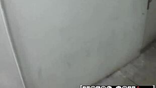 I know that girl lily love droppin her top in the drop top caddy, mmm