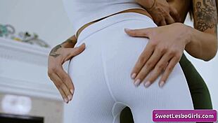 feeling so horny, april olsen seduces summer vixen and licks her wet pussy