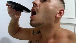 got huge gay cumshots to show ya, wanna see?