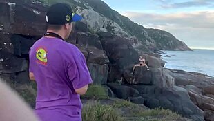 na trilha das rochas, a babe gives a blowjob to big natural tits monster cock