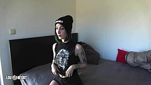 Alles Fur Fortnite D Lou Nesbit Lia Louise