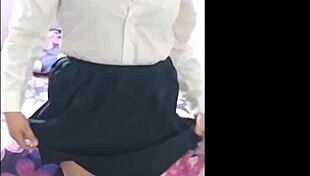 Colegiala Se Pone Caliente Con Su Profesor Y Prueba El Semen Por Primera Vez Video Casero