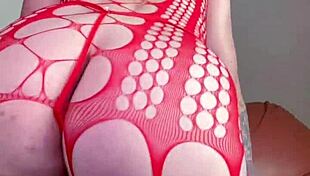 Curvy Fat Woman Fingers Her Hairy Beaver! Intense Orgasm!