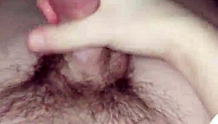 young twink jerking off and cumming in homemade video 😏