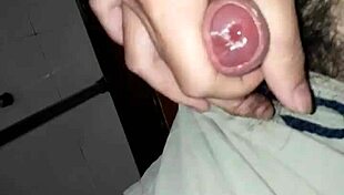 Sục Cặc Bắn Tinh Vietnamese Solo Cumshot