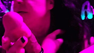 i'm sweepin' out the pipes with this cougar's deepthroat on my big cock 😅