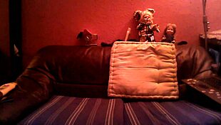 Horny milf gets hot alone at home with sexy pussy