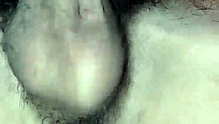 masturbacion de 19 años sola en su cuarto