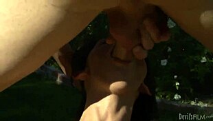 Facefucking the Neighbor in Outdoor Group Encounter