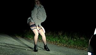 Hot sex with a stranger right on the road 😏