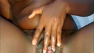 Yo, watch me slide a finger into my wet pussy, HettyHottButt here!