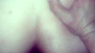 लैटिना जोड़े की डॉगी स्टाइल में इंटेंस एनल ऑर्गेज्म चुदाई