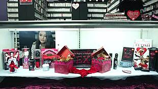 चिको कहता है, तुझे जोरदार चोदूंगा चूत कम से भर दूंगा