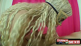 Frotinha Porn Star Licks Blonde Nymph!