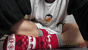 Watch that teen masturbate on the floor!