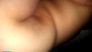 me encanta que me metan los dedos en el culo mientras me follan de perrito