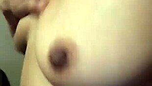 latina big ass masturbates her pussy in sexy solo 😘