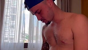 My friend Erick turns me into a cuckold in gay gangbang