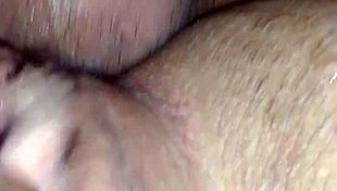 socando as bola no cu da safada com anal e fucking