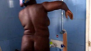i masturbate in the bathroom as an ebony amateur