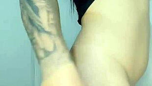 caliente colombiana trying anal for the first time