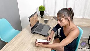 Funcionário Se Salvou Da Advertência E Ainda Comeu A Secretária Gostosa - Com Angel Dinizz E Teddy Caralhao Completo No Red