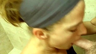 Intense blowjob cumshot