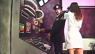 what's this heroine doujin about?